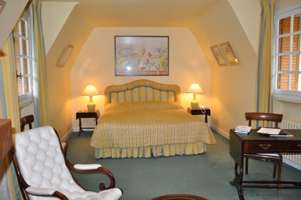Auberge Des Templiers Boismorand 客房 照片