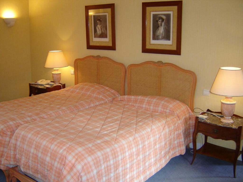 Auberge Des Templiers Boismorand 客房 照片